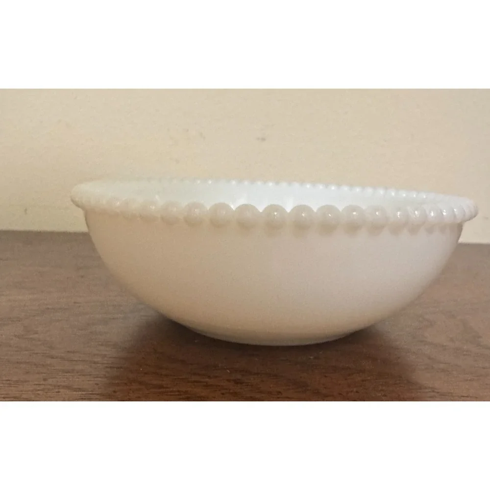 Vintage Federal Glass Milk Glass 'Petal' Pattern' Small Sauce Berry Bowl 4.75